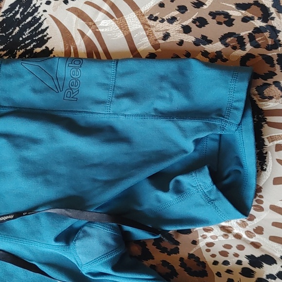 ✅Reebok Workout Shorts - Picture 2 of 4